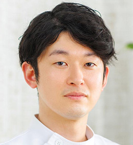 ムロ健康院　整体師 代表 室田修吾先生